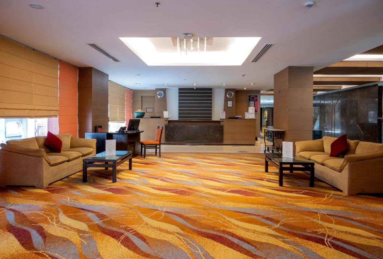 Radisson Hotel Kathmandu Ngoại thất bức ảnh