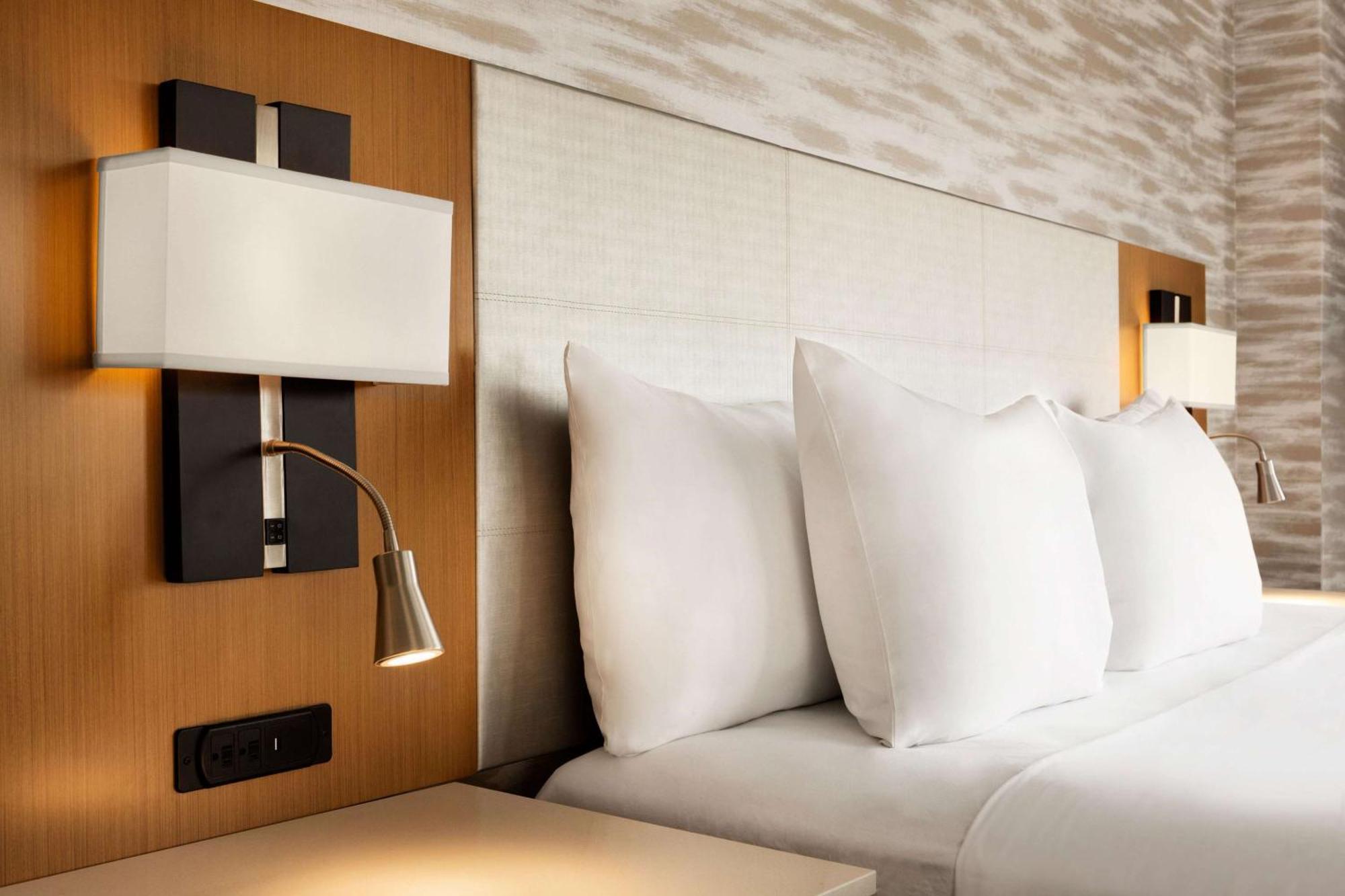 Radisson Hotel Kathmandu Ngoại thất bức ảnh