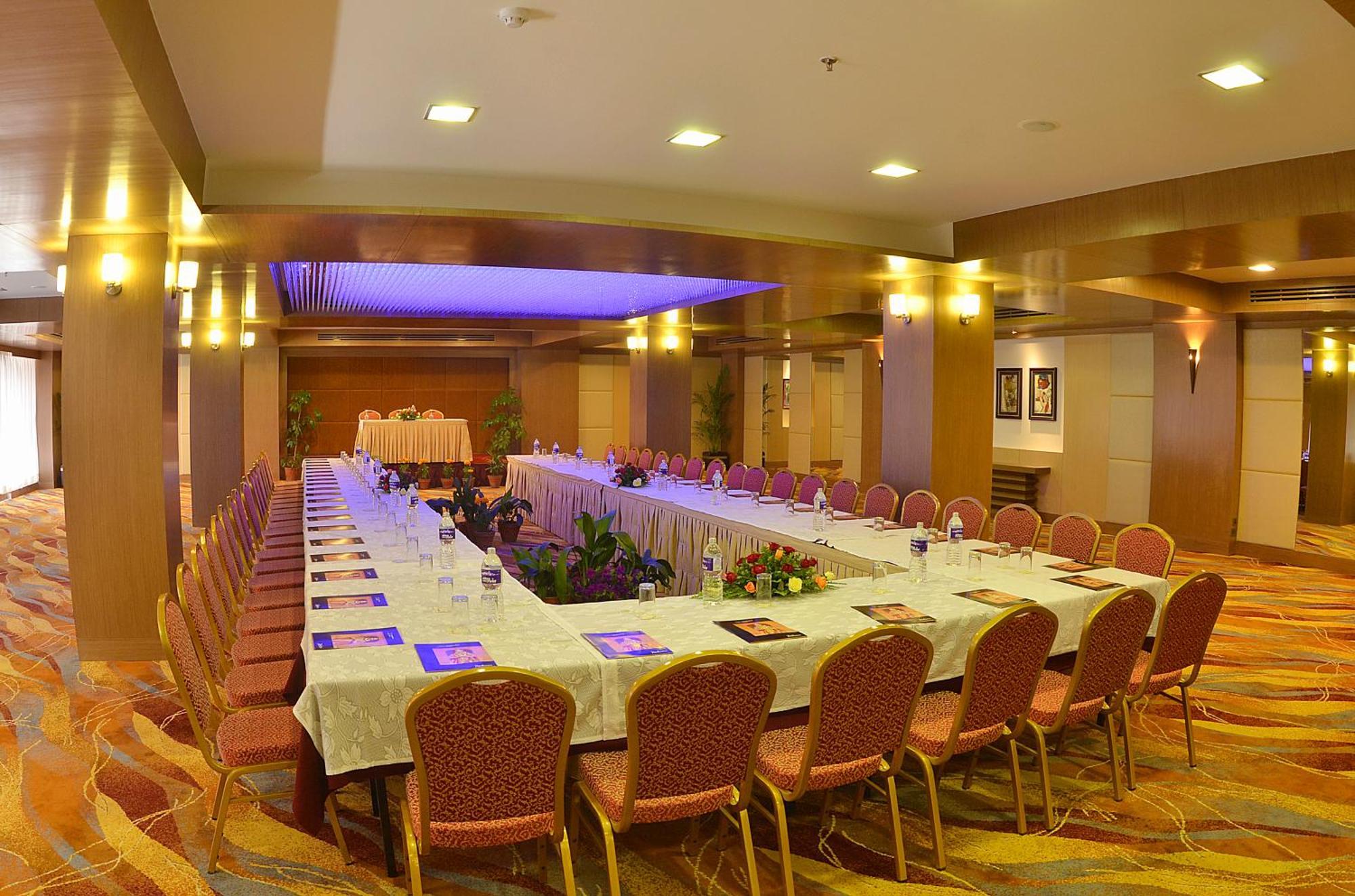 Radisson Hotel Kathmandu Ngoại thất bức ảnh
